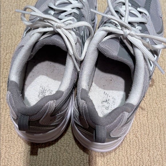 New Balance 530 - Picture 8 of 8